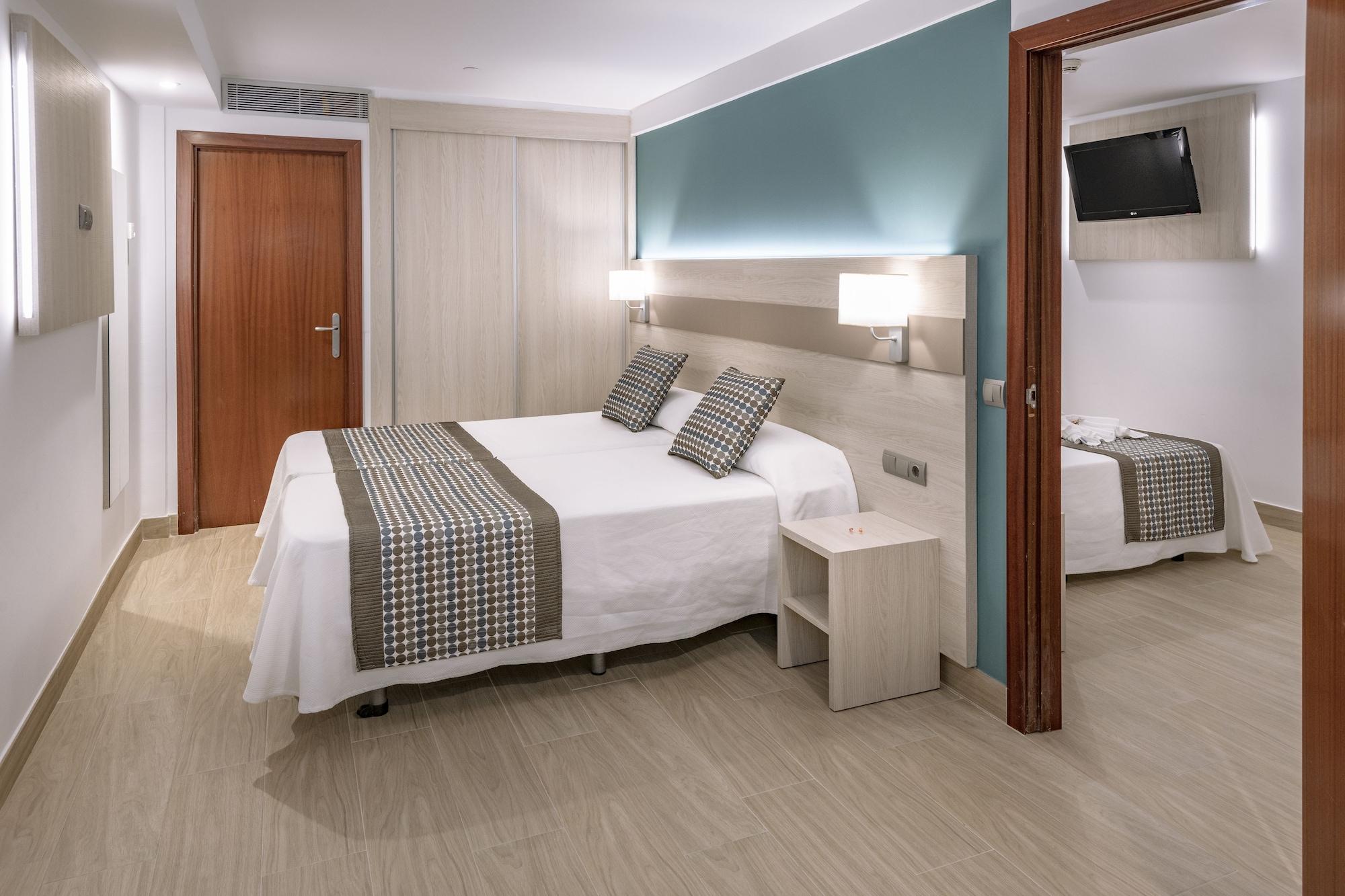 4R Miramar Calafell Hotell Exteriör bild