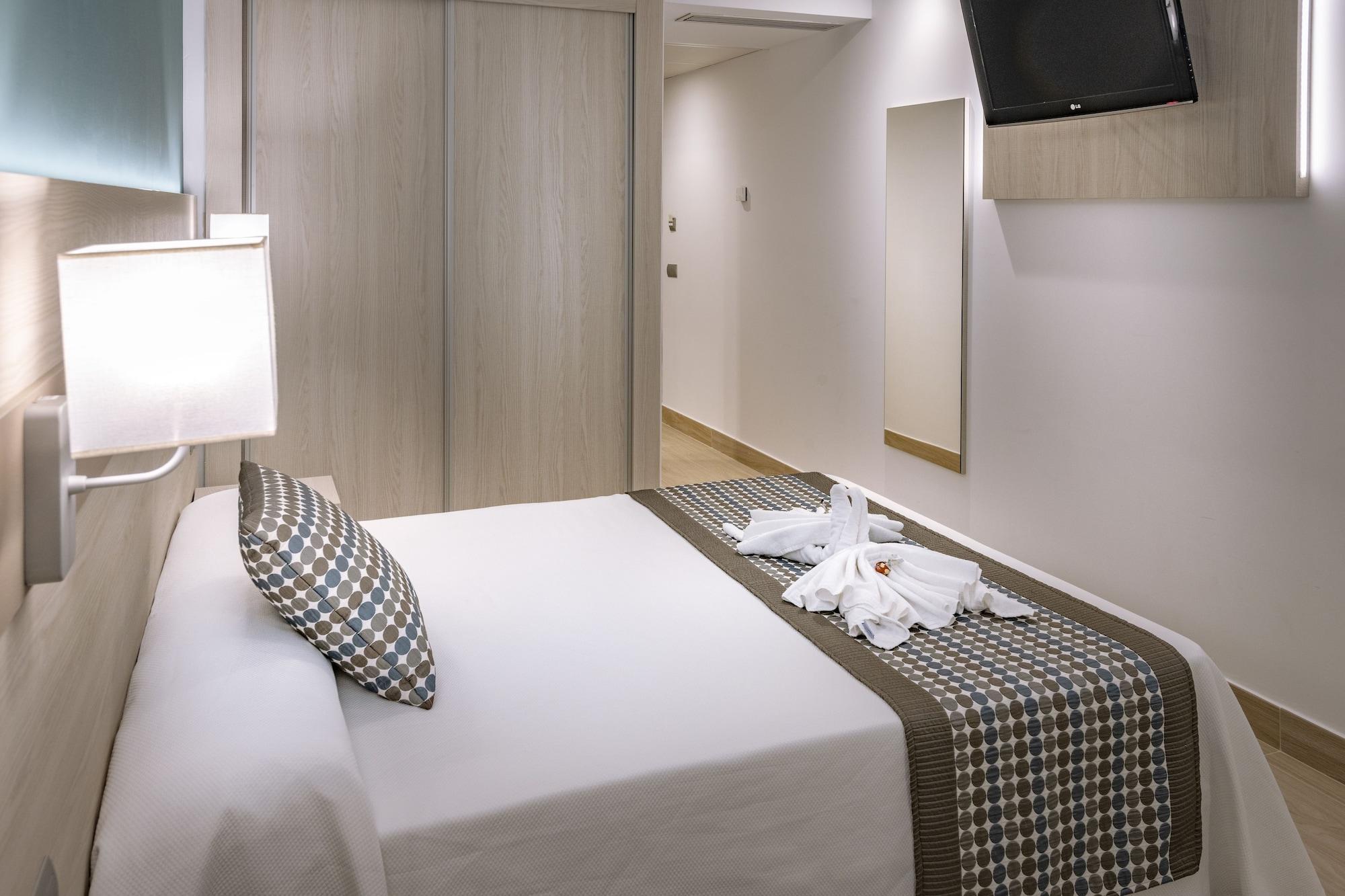 4R Miramar Calafell Hotell Exteriör bild